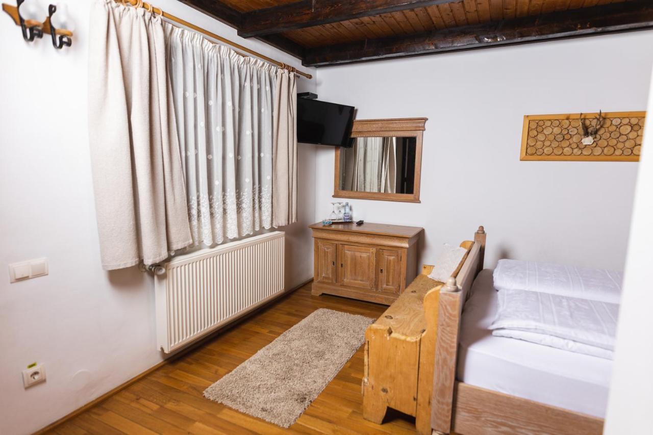 Casa Tirol Blaj 호텔 외부 사진