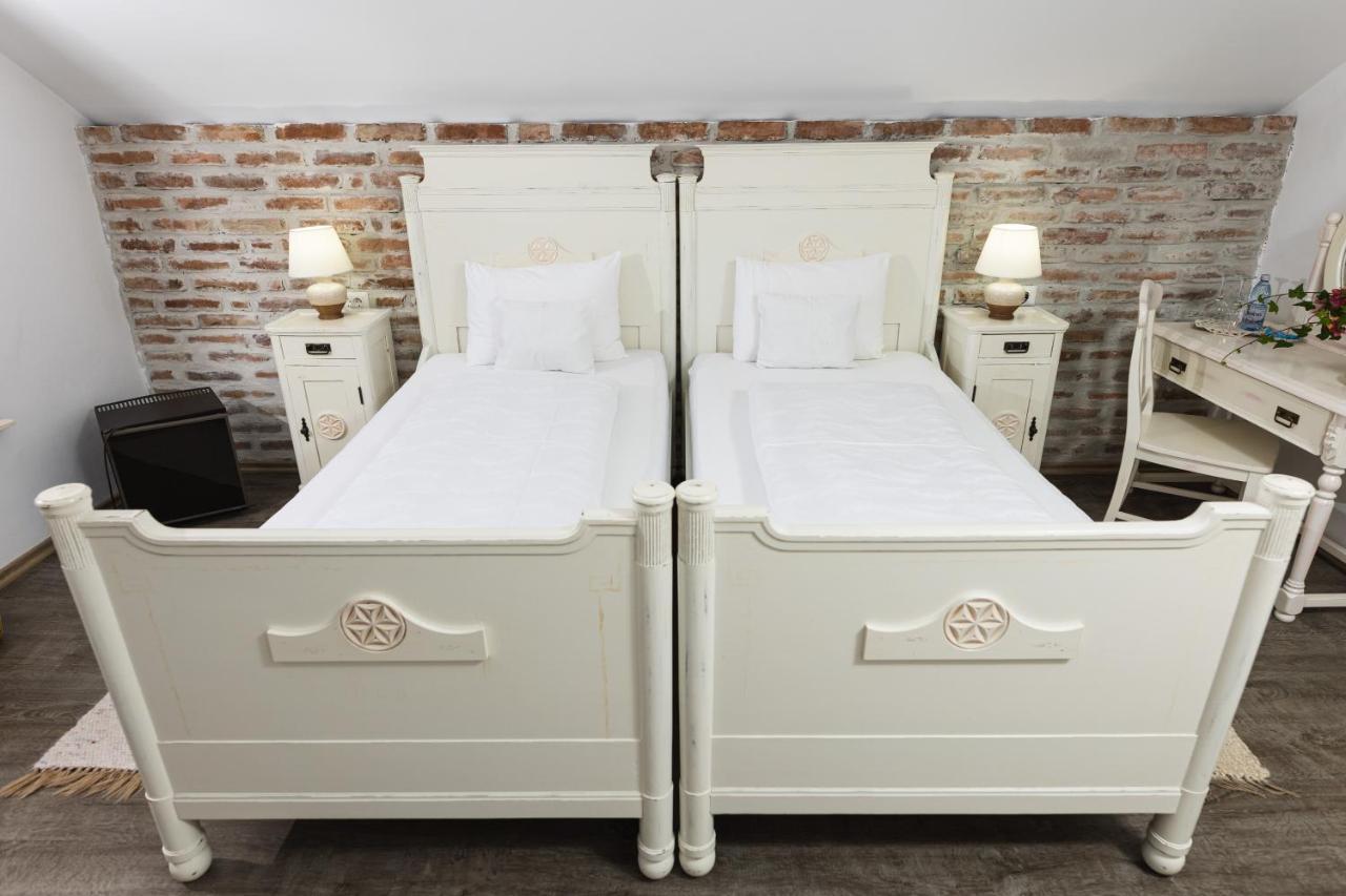 Casa Tirol Blaj 호텔 외부 사진