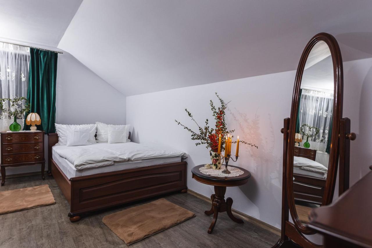 Casa Tirol Blaj 호텔 외부 사진