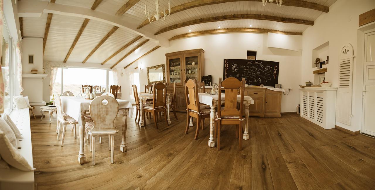 Casa Tirol Blaj 호텔 외부 사진